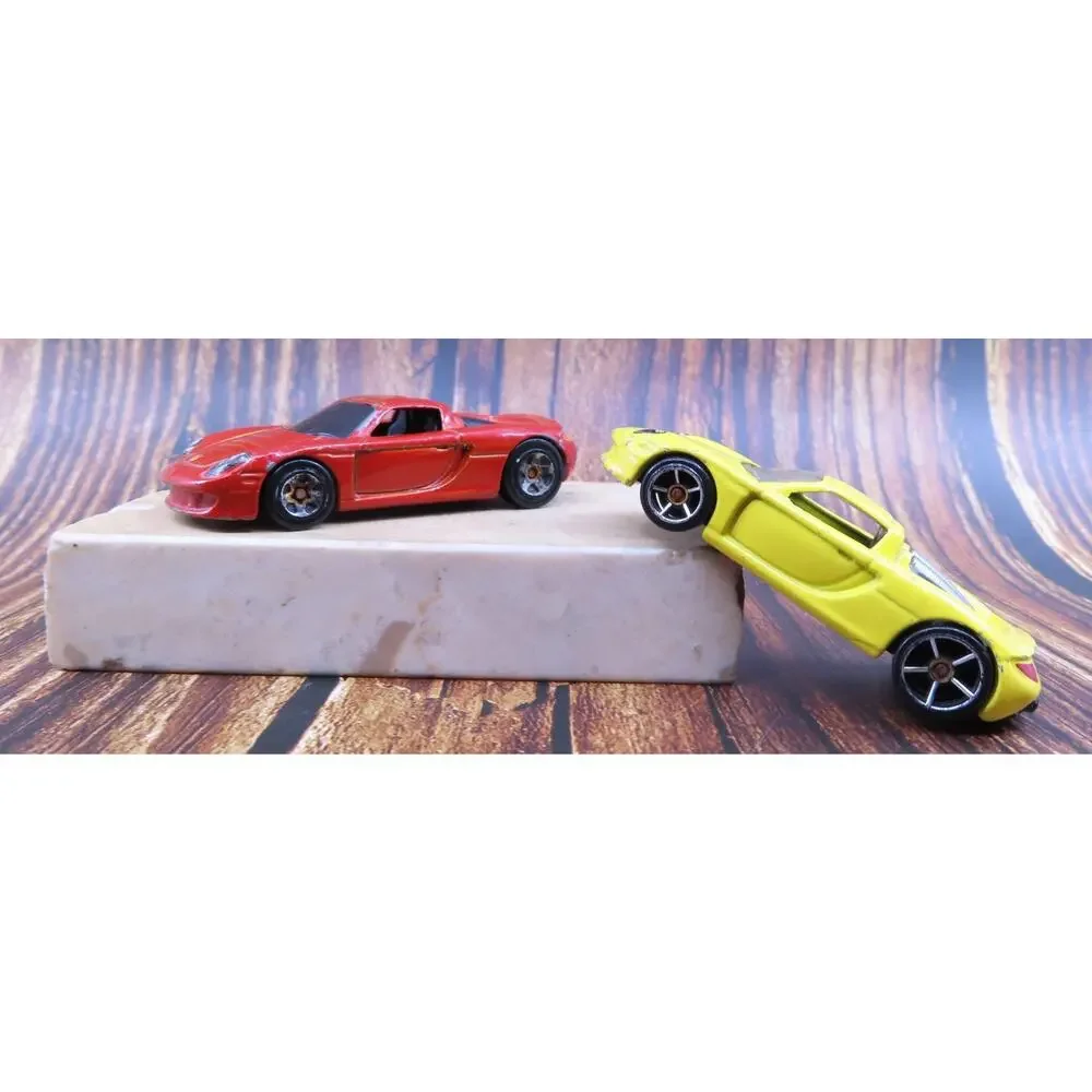 Hot Wheels PORSCHE LOT of 2 Carrera GT / Yellow and Red / 2006 Diecast 1:64